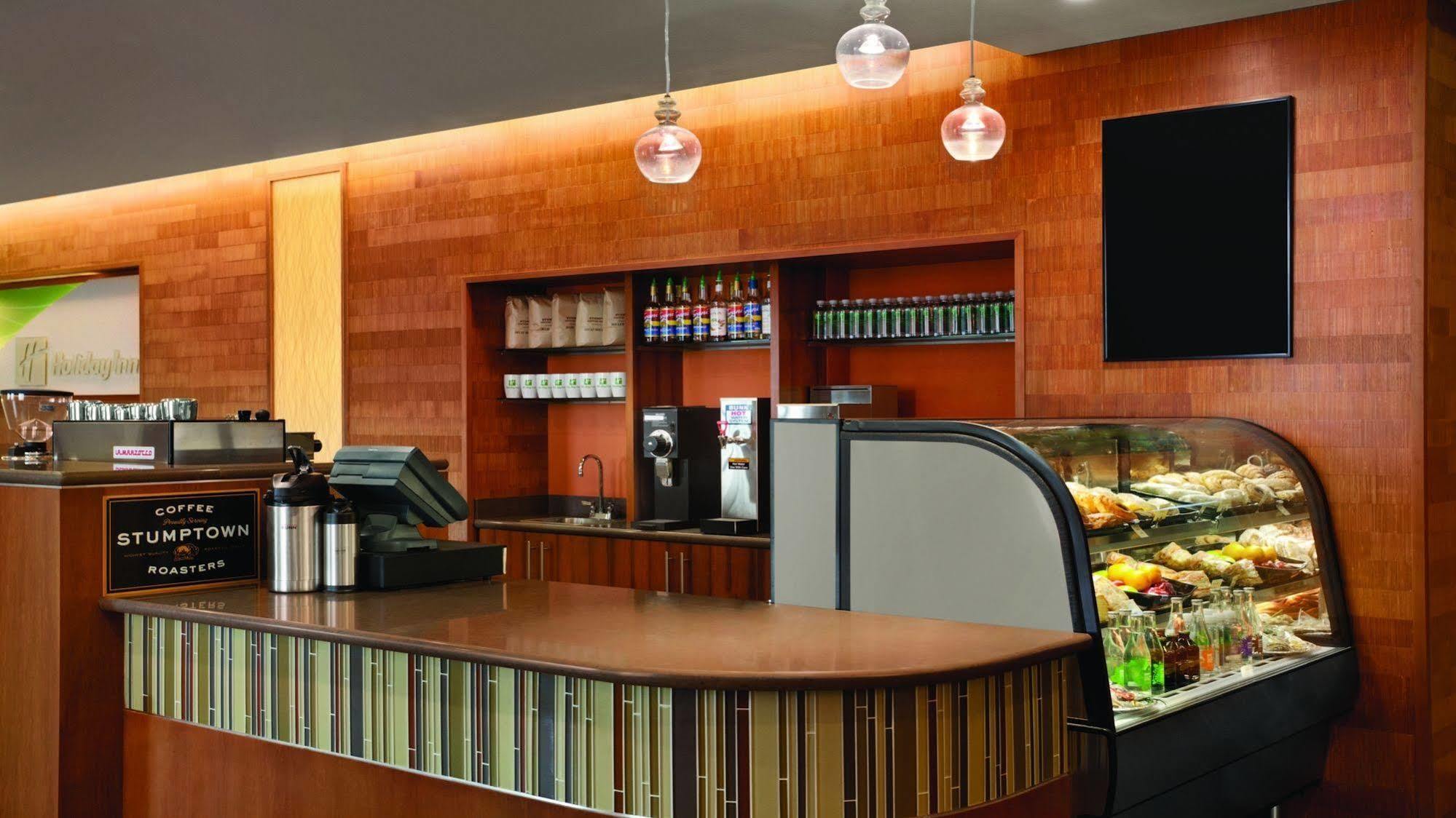 Holiday Inn Portland-Airport I-205 By Ihg Zewnętrze zdjęcie